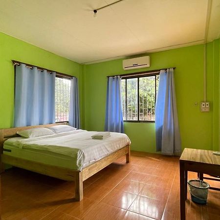 Sokxay Guerthouse Hotel Ванг Виенг Екстериор снимка