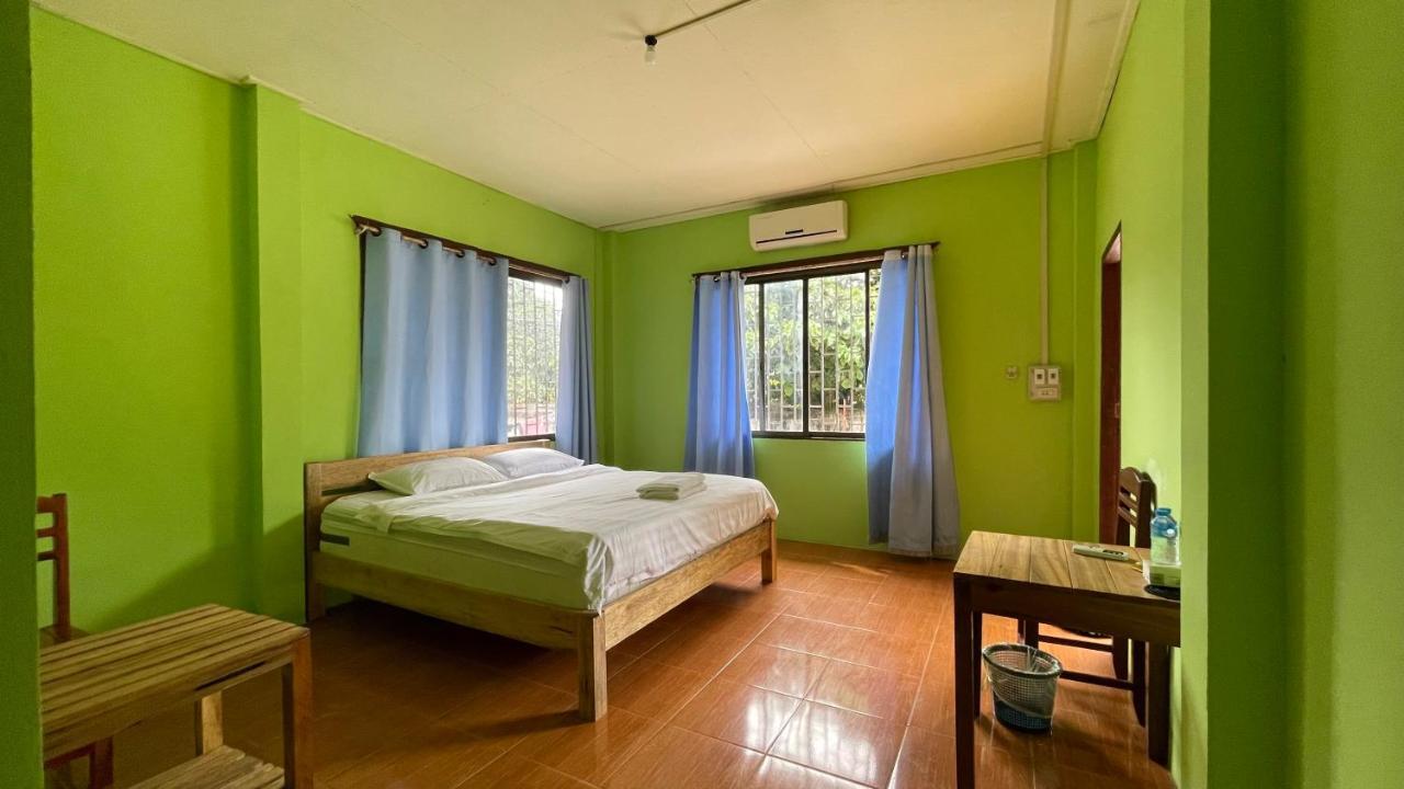 Sokxay Guerthouse Hotel Ванг Виенг Екстериор снимка